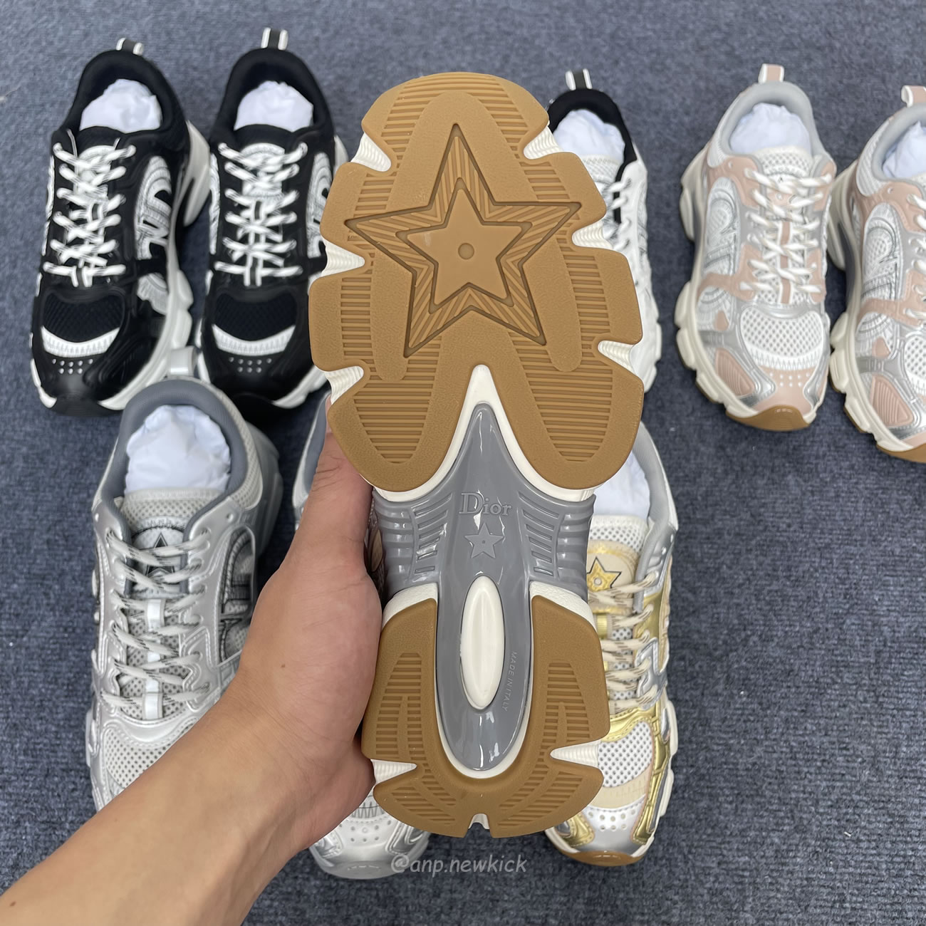 Dior Chrono Sports Shoes With Mesh Fabric And Faux Leather Trim (12) - www.newkick.vip